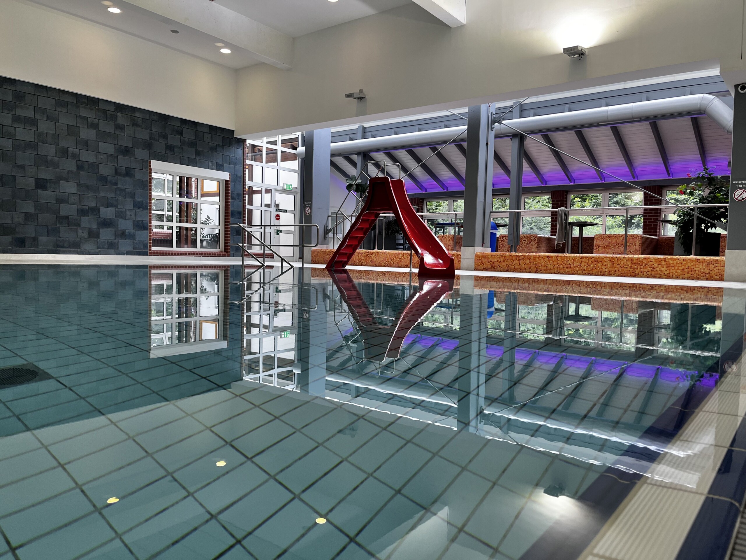 Lehrschwimmbecken Fitnessbad